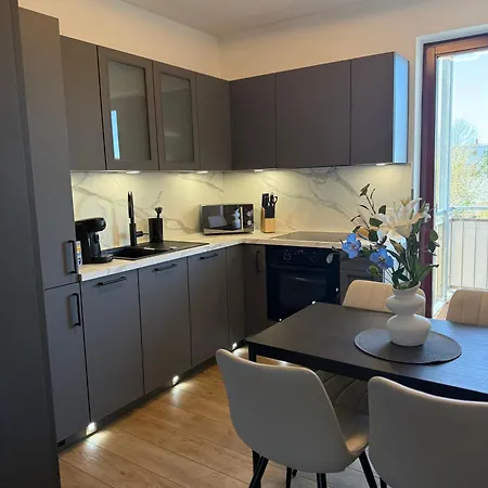 Rubys Hochwertiges Citynah Balkon Parkplatz Appartement *